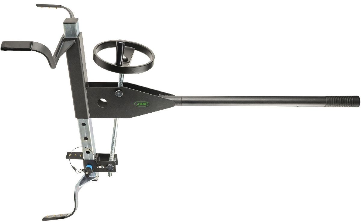 Spielprfer fr Dmpfung und Lenkung 