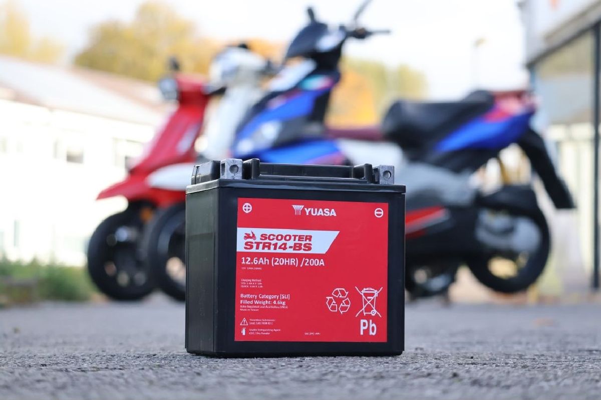 Scooter AGM 12V/12Ah/200A LxLxH: 150 // 87 // 145 // C:1